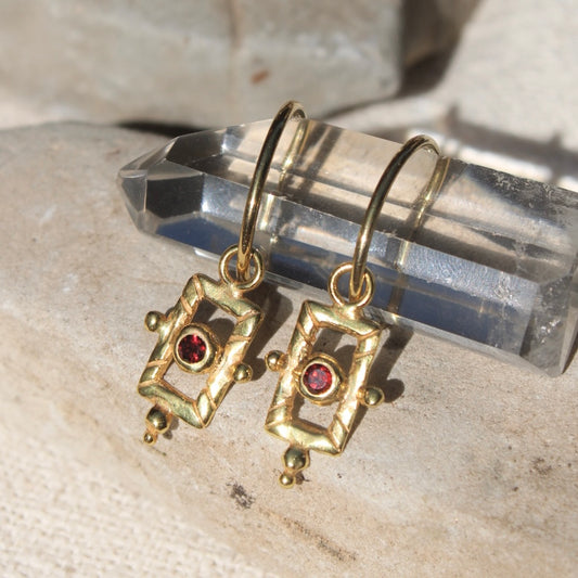 VESTA Fülbevaló Gránát