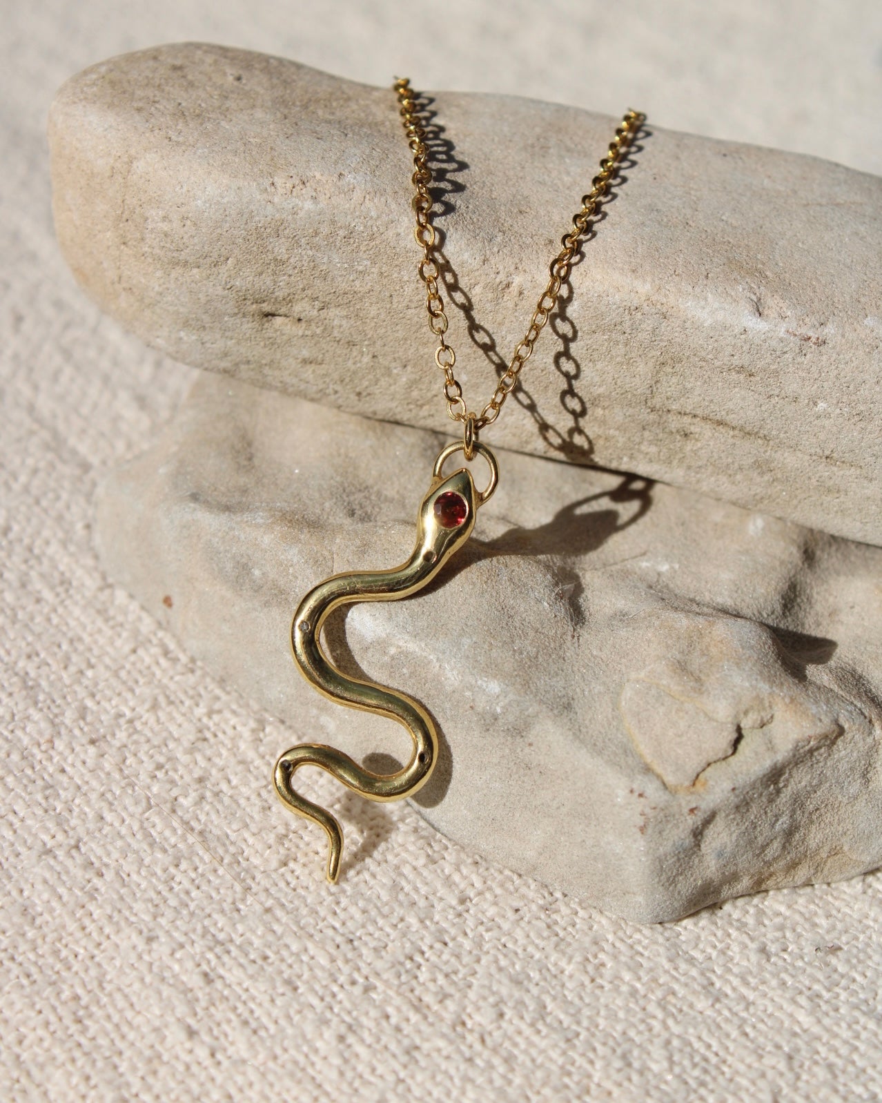 SERPENT Medál Gránát