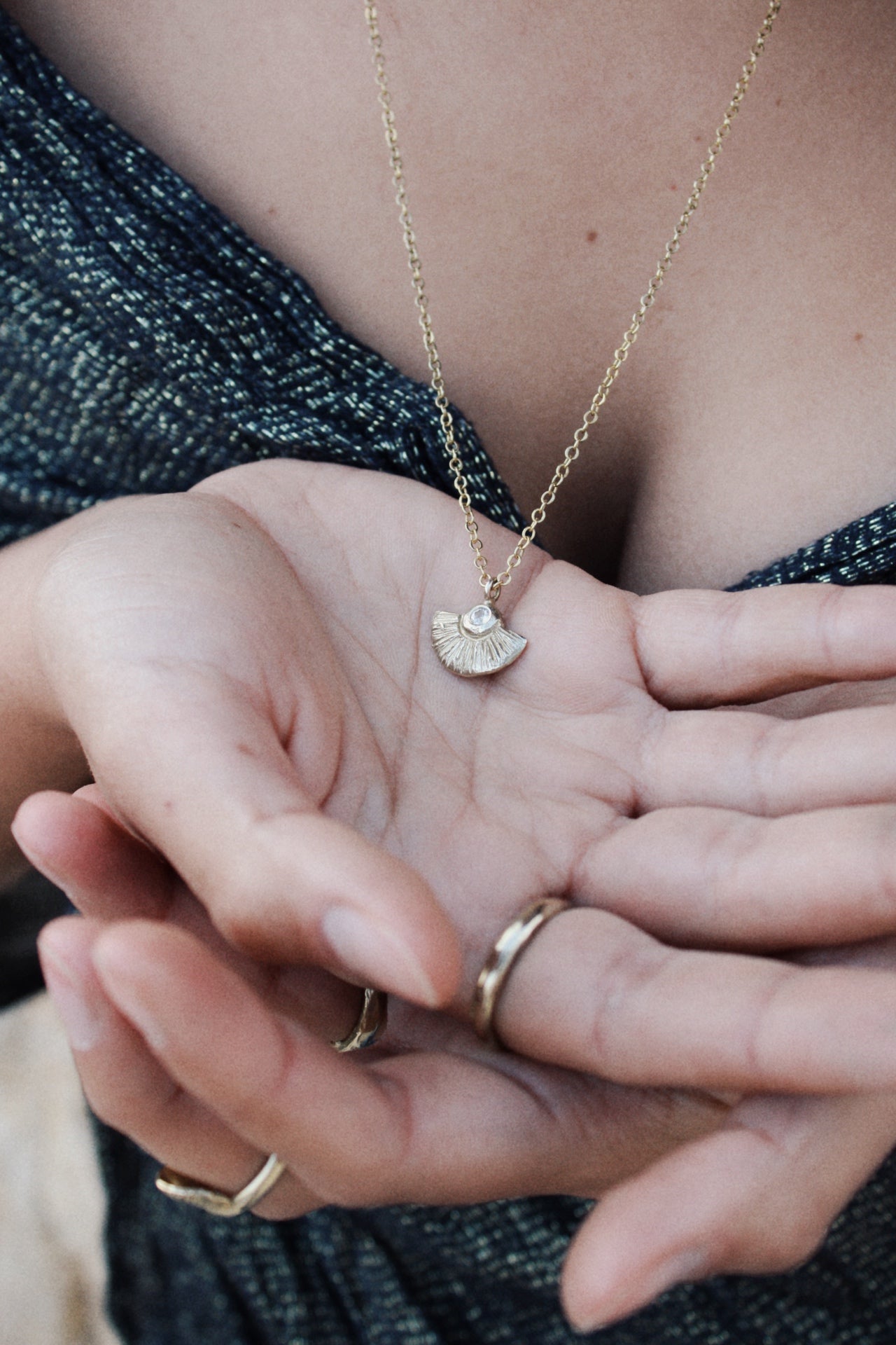 SOL Medál Fehér Topázzal